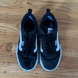 Vans UltraRange Black and White Shoes